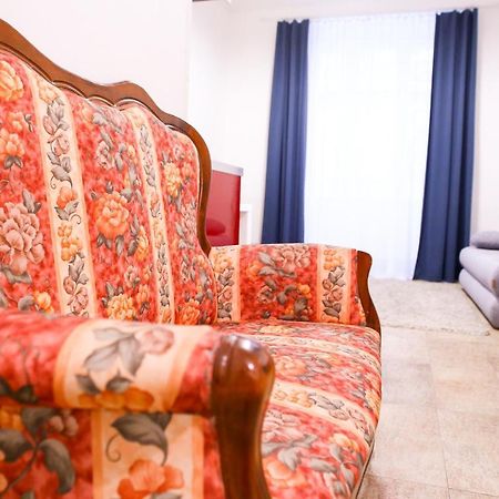 براغ Stefania Apartment Centre المظهر الخارجي الصورة