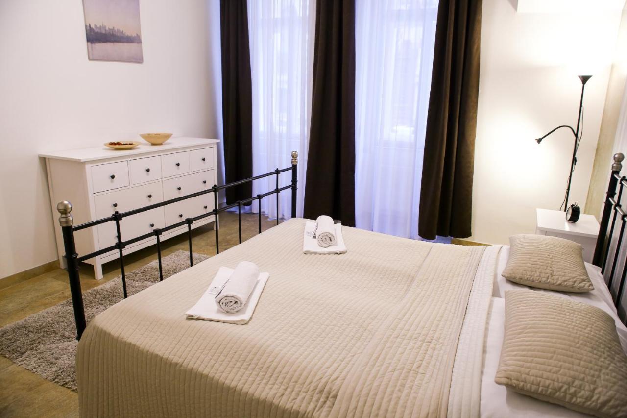 براغ Stefania Apartment Centre المظهر الخارجي الصورة